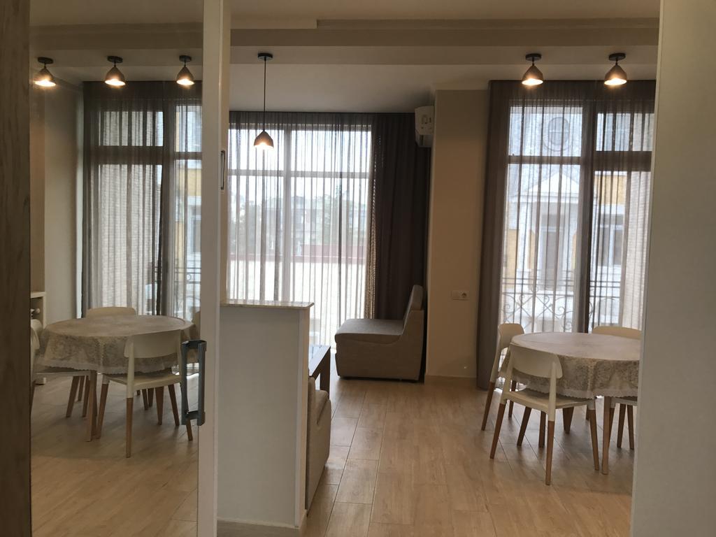 Piazza Apartment Batumi Ngoại thất bức ảnh